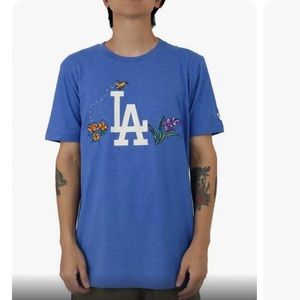 New Era La Dodgers Water Color
Floral Stitched T-Shirt